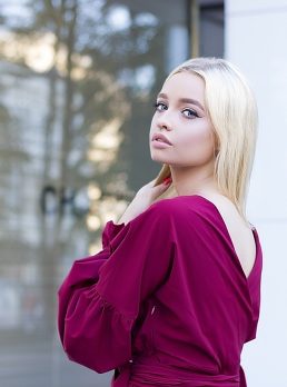 Helena, 18 Jahre alt, Dnipropetrowsk, Ukraine